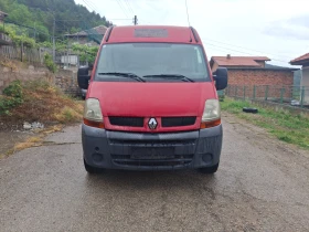 ������ Renault Master