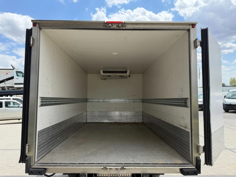 Iveco Daily 35-150 3.0HPI до 3.5т Хладилен + ток 3.90м. Еuro 6, снимка 17 - Бусове и автобуси - 50987528