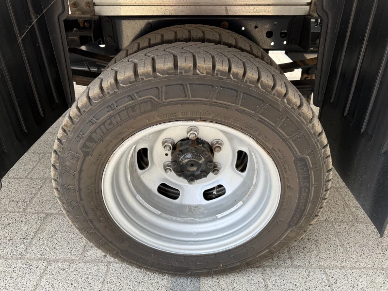 Iveco Daily 35-150 3.0HPI до 3.5т Хладилен + ток 3.90м. Еuro 6, снимка 7 - Бусове и автобуси - 50987528