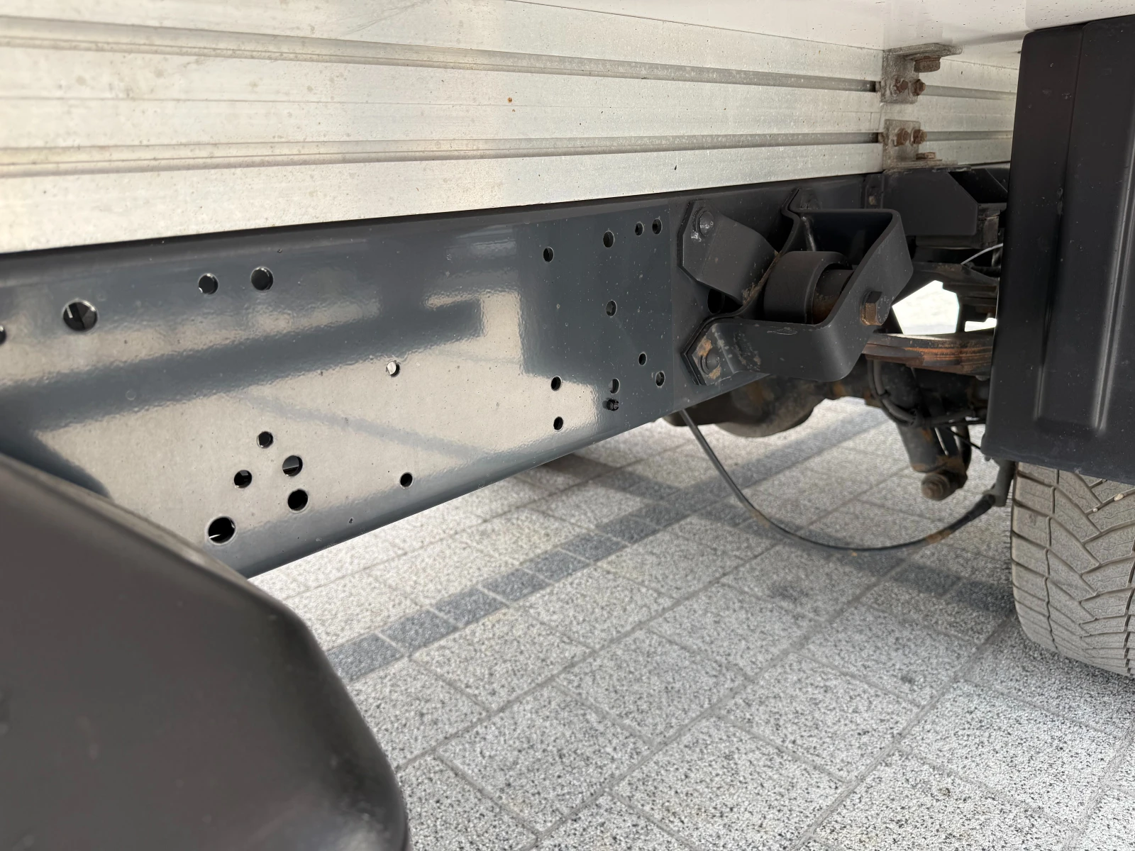Iveco Daily 35-150 3.0HPI до 3.5т Хладилен + ток 3.90м. Еuro 6 - изображение 8