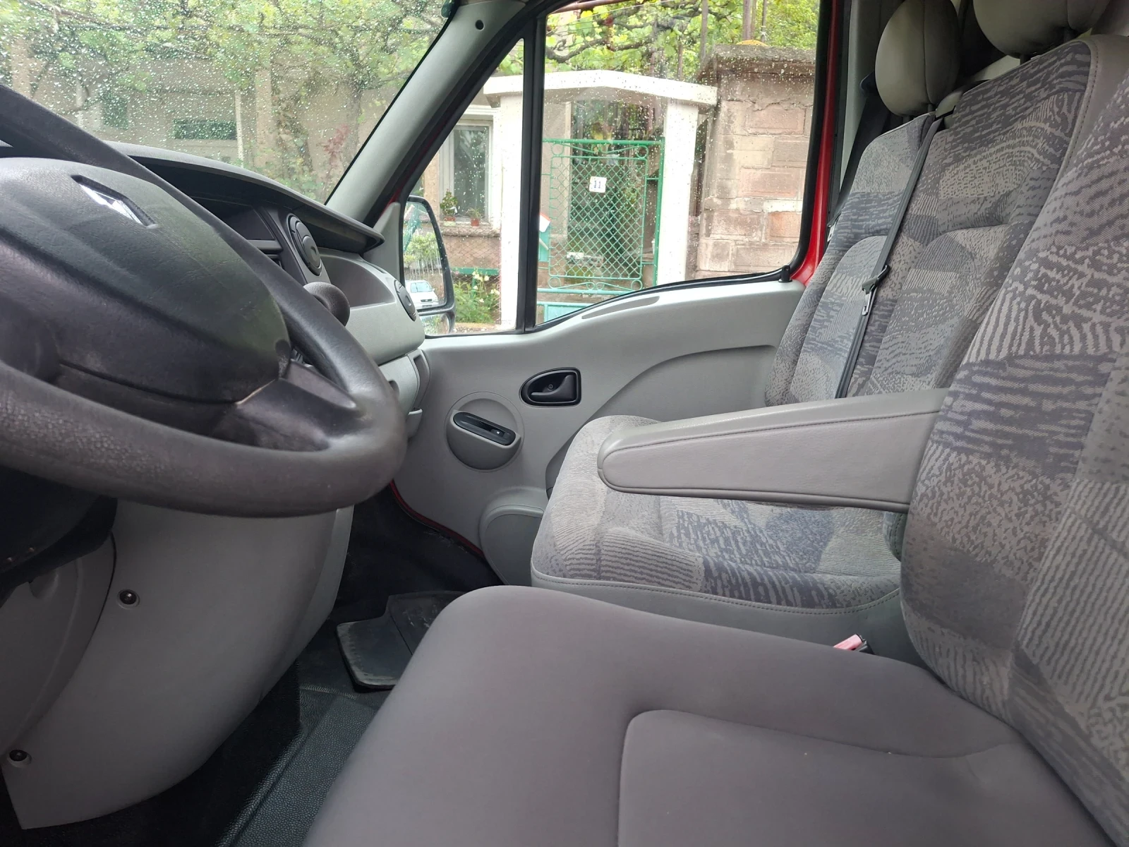 Renault Master 2.5dci.avtomat.klima., снимка 7 - Бусове и автобуси - 54478695