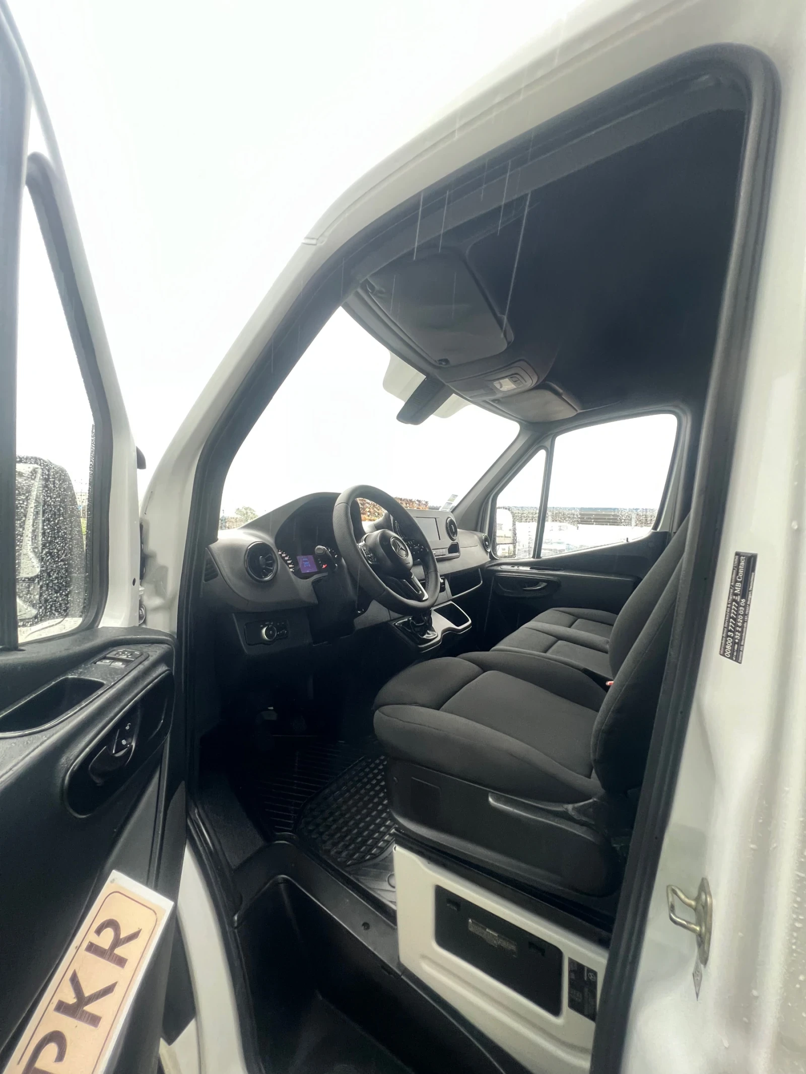 Mercedes-Benz Sprinter Макси база / * 206.000км* / Климатроник, снимка 15 - Бусове и автобуси - 54639101