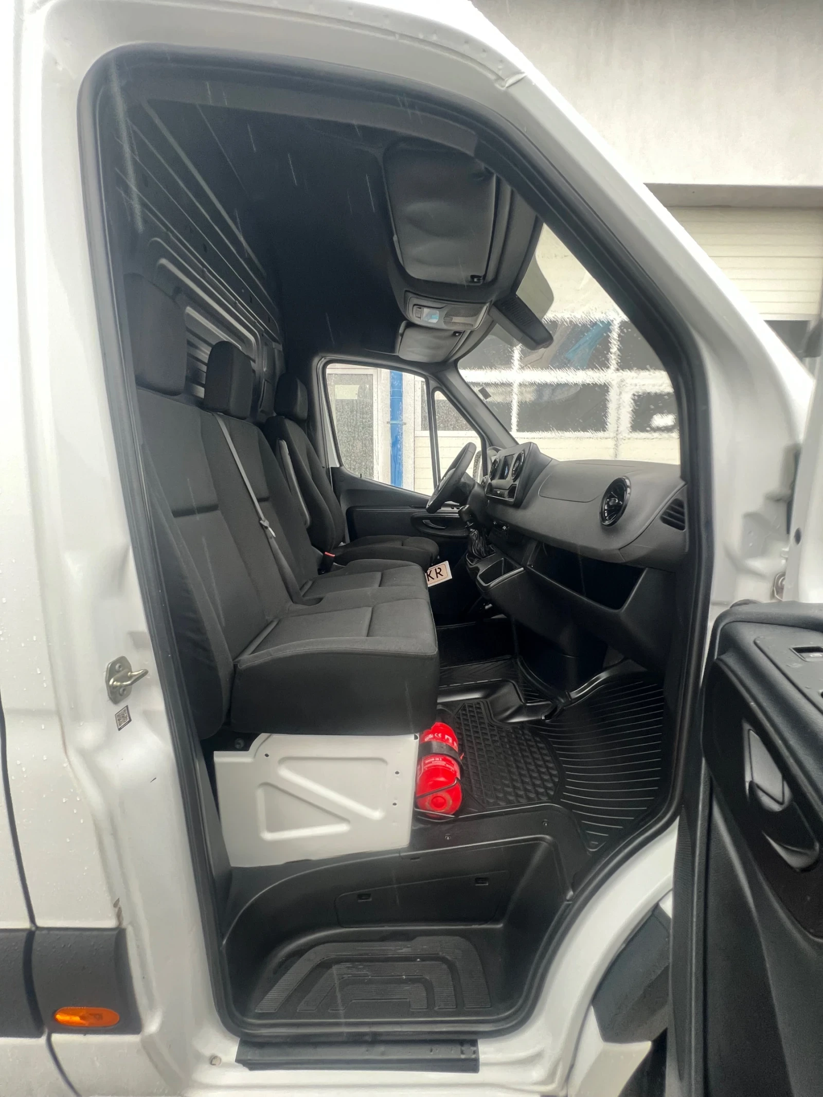 Mercedes-Benz Sprinter Макси база / * 206.000км* / Климатроник, снимка 13 - Бусове и автобуси - 54639101