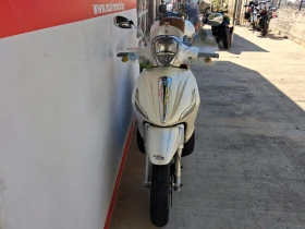 Piaggio Beverly 300, снимка 9