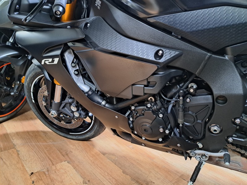 Yamaha YZF-R1 Akrapovic , снимка 3 - Мотоциклети и мототехника - 45275990