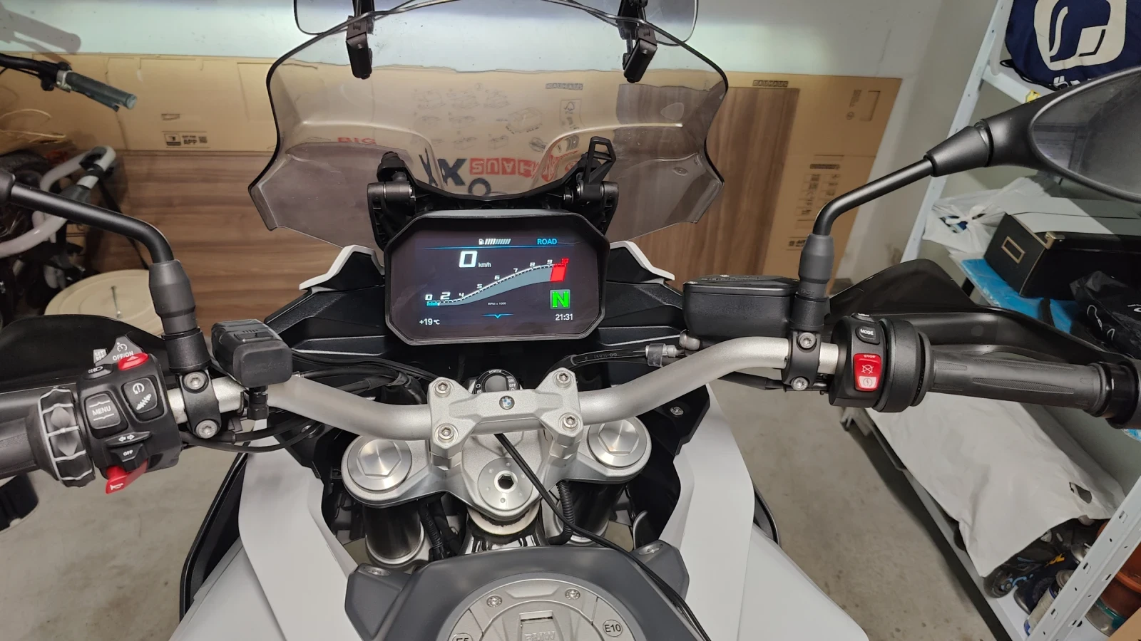 BMW F 900 XR, снимка 2 - Мотоциклети и мототехника - 54605753