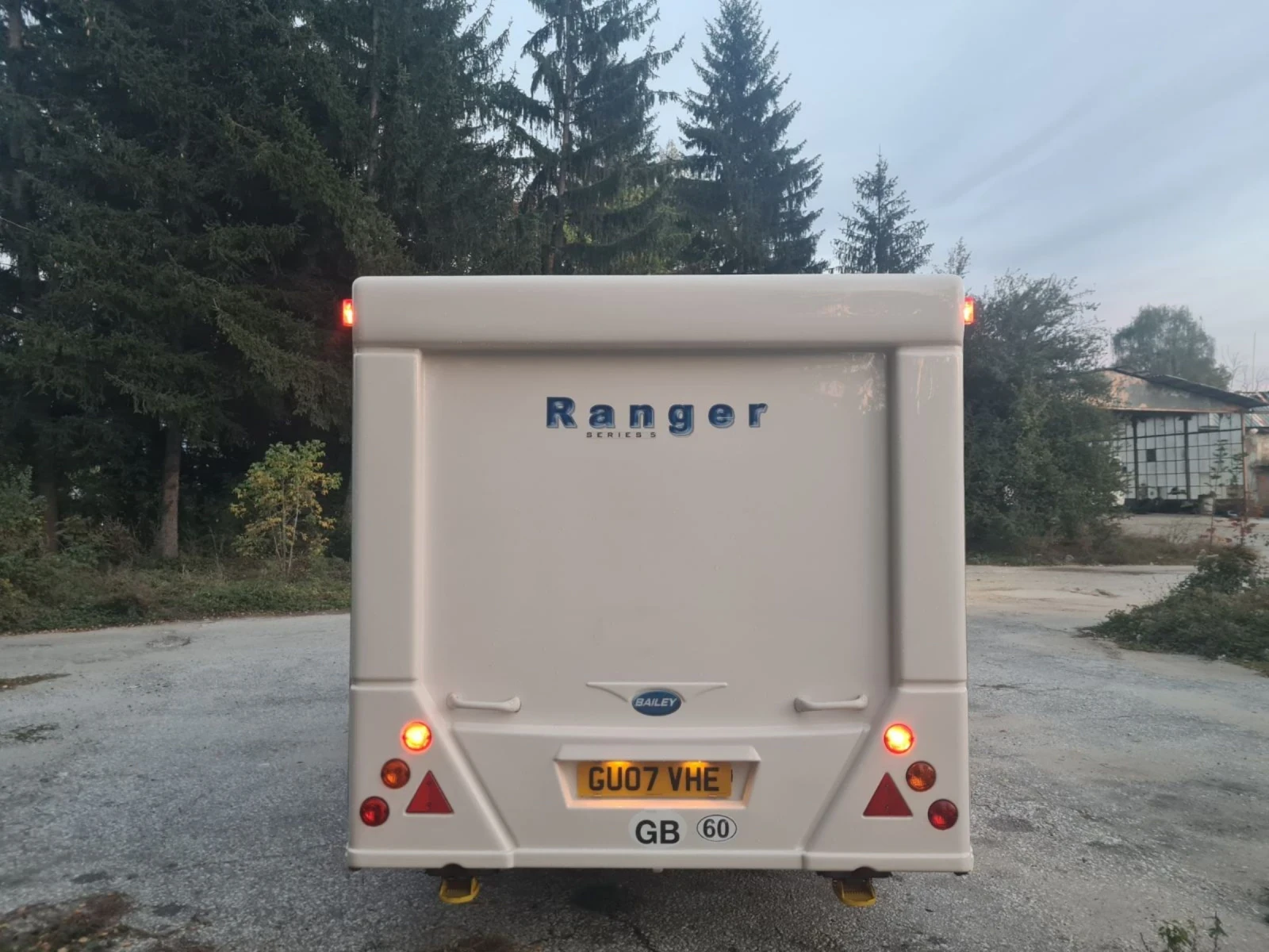Каравана Bailey Ranger, снимка 4 - Каравани и кемпери - 54905313