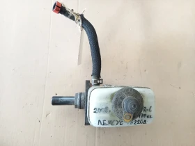 Спирачна помпа Лексус ИС220 2.0д