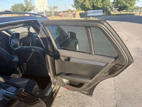 Mercedes-Benz C 200, снимка 16