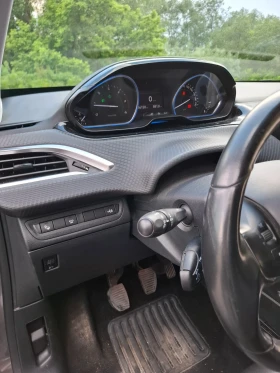 Peugeot 2008 - 6399 € / 12515.36 лв. - 94004302 14