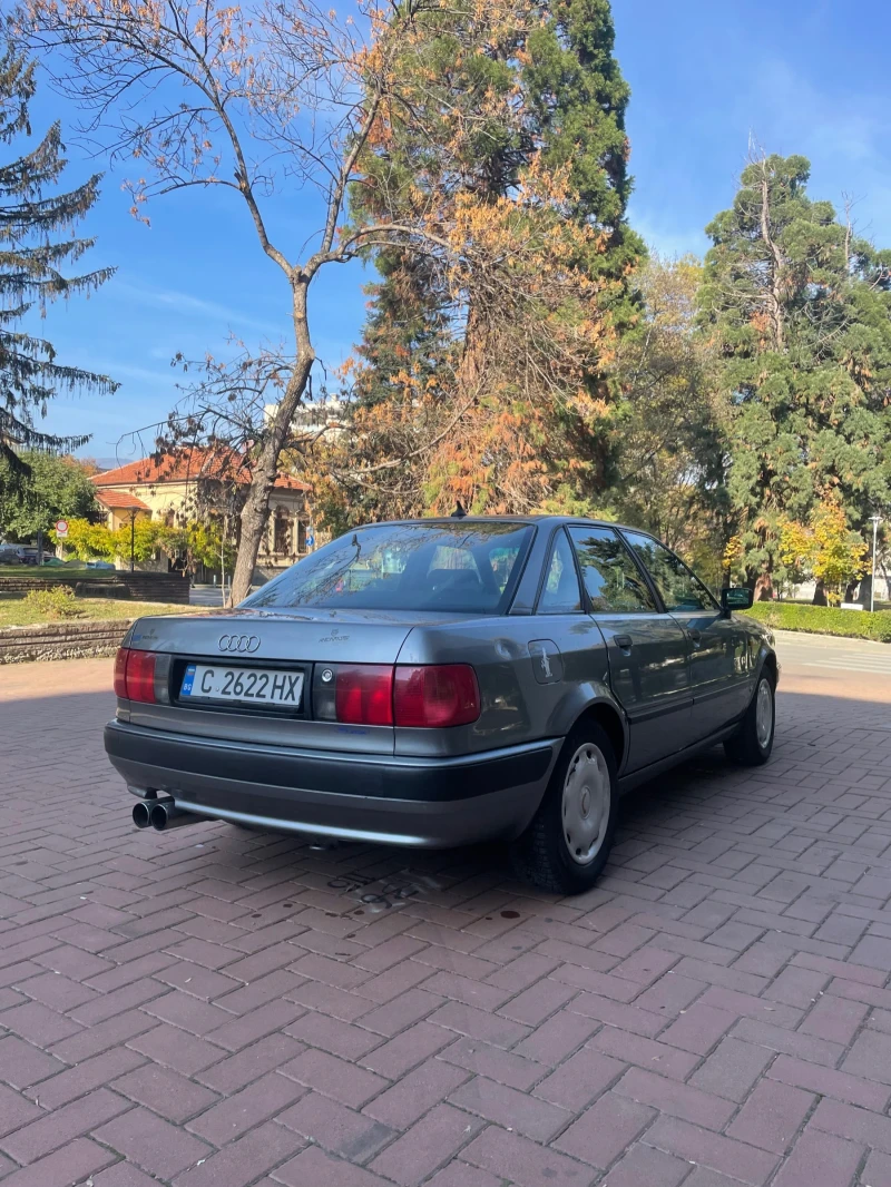 Audi 80 2.0i гаражен, снимка 13 - Автомобили и джипове - 48265615