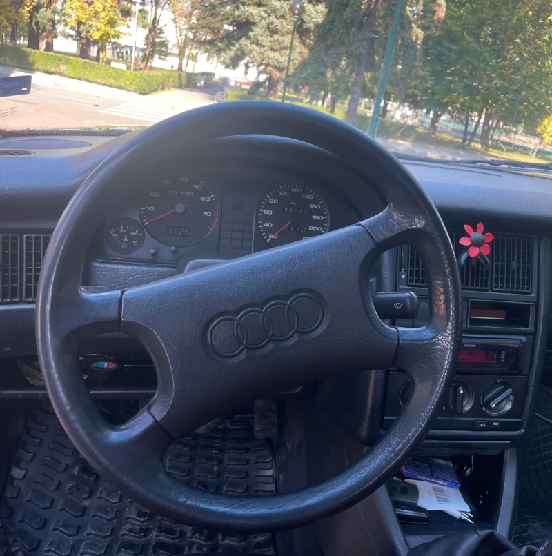 Audi 80 2.0i гаражен, снимка 12 - Автомобили и джипове - 48265615