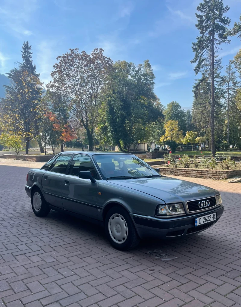 Audi 80 2.0i гаражен, снимка 4 - Автомобили и джипове - 48265615