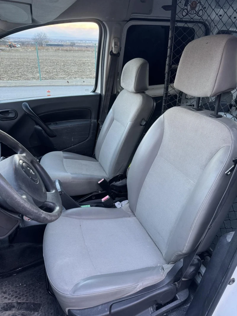 Renault Kangoo, снимка 4 - Автомобили и джипове - 48079780