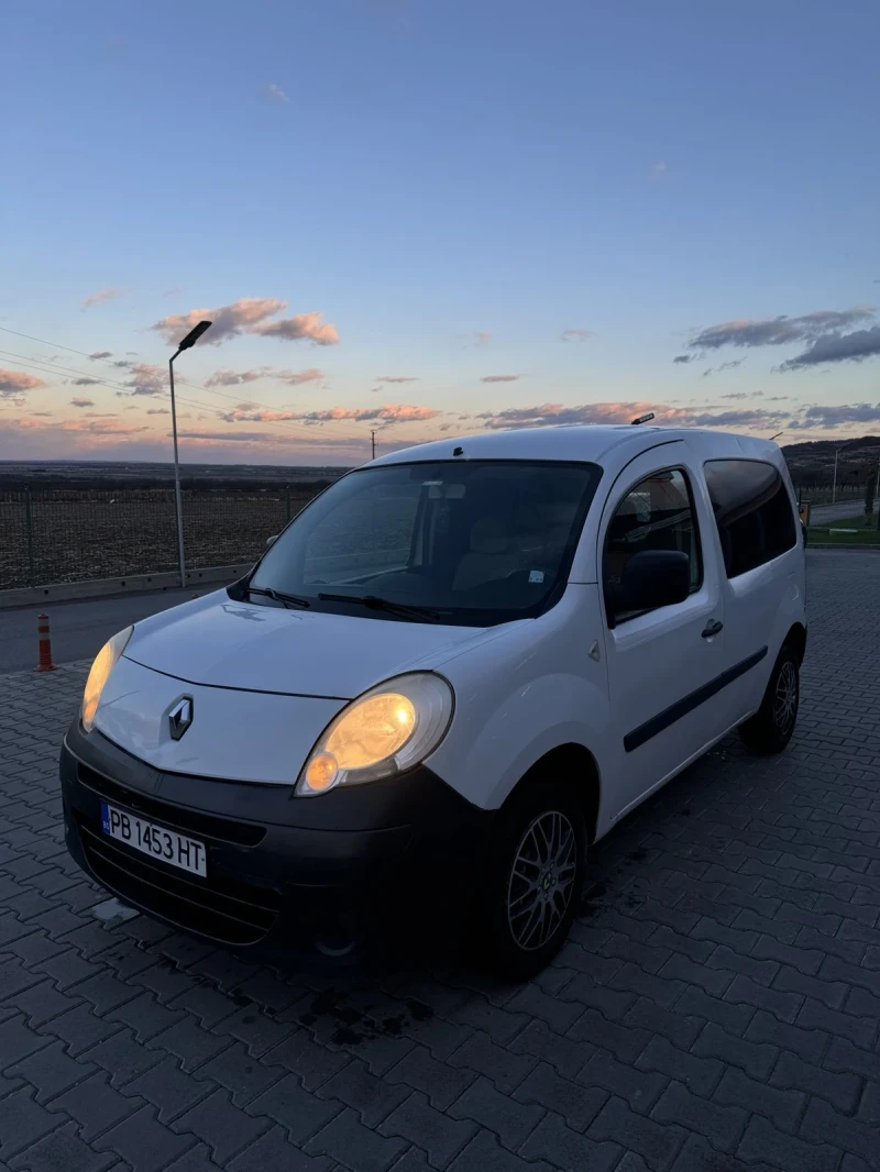 Renault Kangoo, снимка 3 - Автомобили и джипове - 49562621