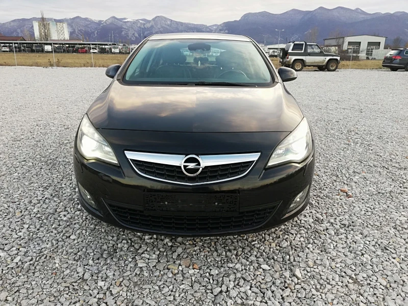 Opel Astra 1.6T kli navi GAZ, снимка 2 - Автомобили и джипове - 48672905