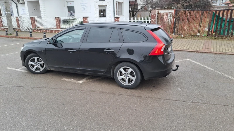 Volvo V60 D3 150k.c, снимка 4 - Автомобили и джипове - 49394142