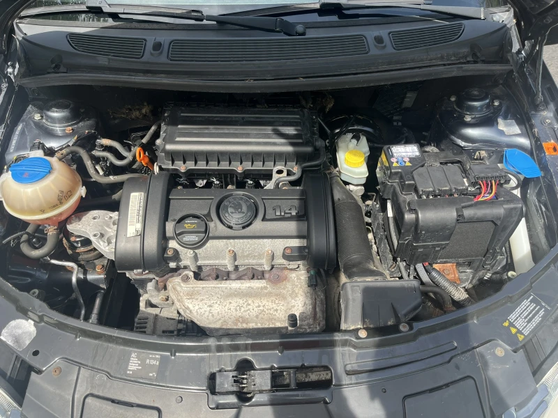 Skoda Fabia 1.4 - Бензин, снимка 13 - Автомобили и джипове - 50176790