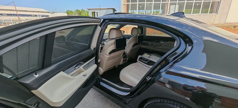 BMW 740 LD* XDrive* 4xTV* Laser* B&W* CarbonCore* БАРТЕР* , снимка 13 - Автомобили и джипове - 51895382