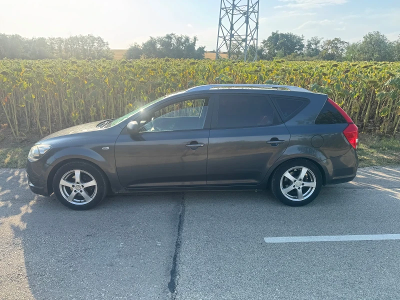 Kia Ceed ГАЗ - БЕНЗИН, снимка 3 - Автомобили и джипове - 52640145