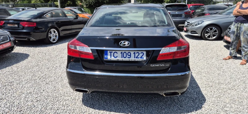 Hyundai Genesis 3.8-335кс.автомат, снимка 7 - Автомобили и джипове - 51187434