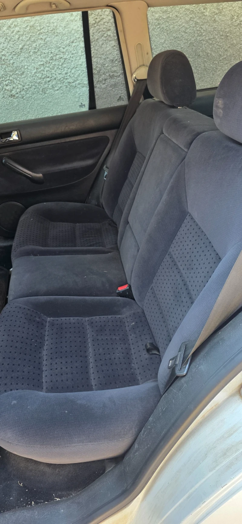 VW Golf 1.9 tdi 4/4, снимка 7 - Автомобили и джипове - 52005493