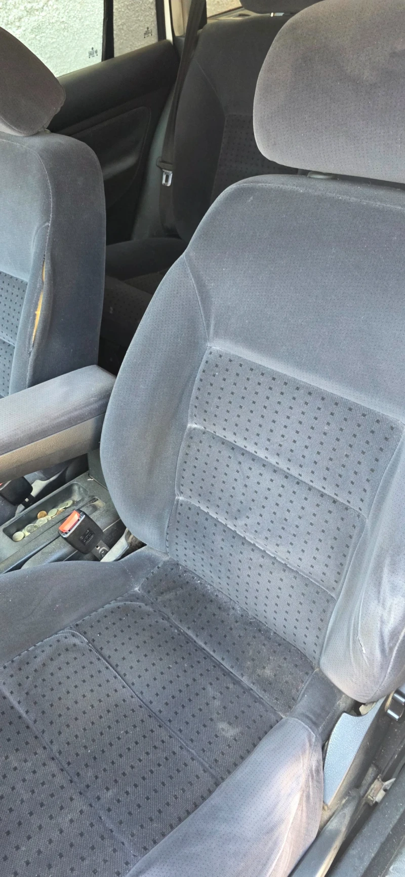 VW Golf 1.9 tdi 4/4, снимка 5 - Автомобили и джипове - 52005493