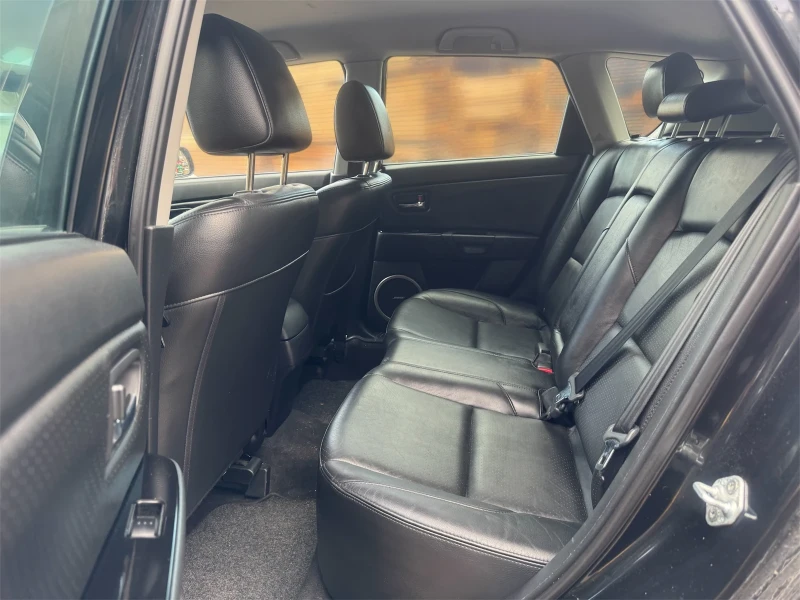 Mazda 3 2.0d FACELIFT , снимка 13 - Автомобили и джипове - 52217905