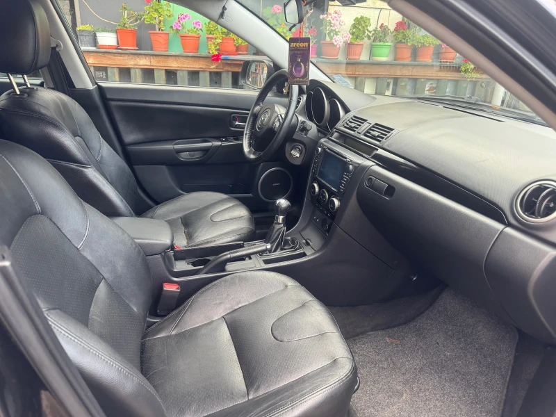 Mazda 3 2.0d FACELIFT , снимка 14 - Автомобили и джипове - 52217905