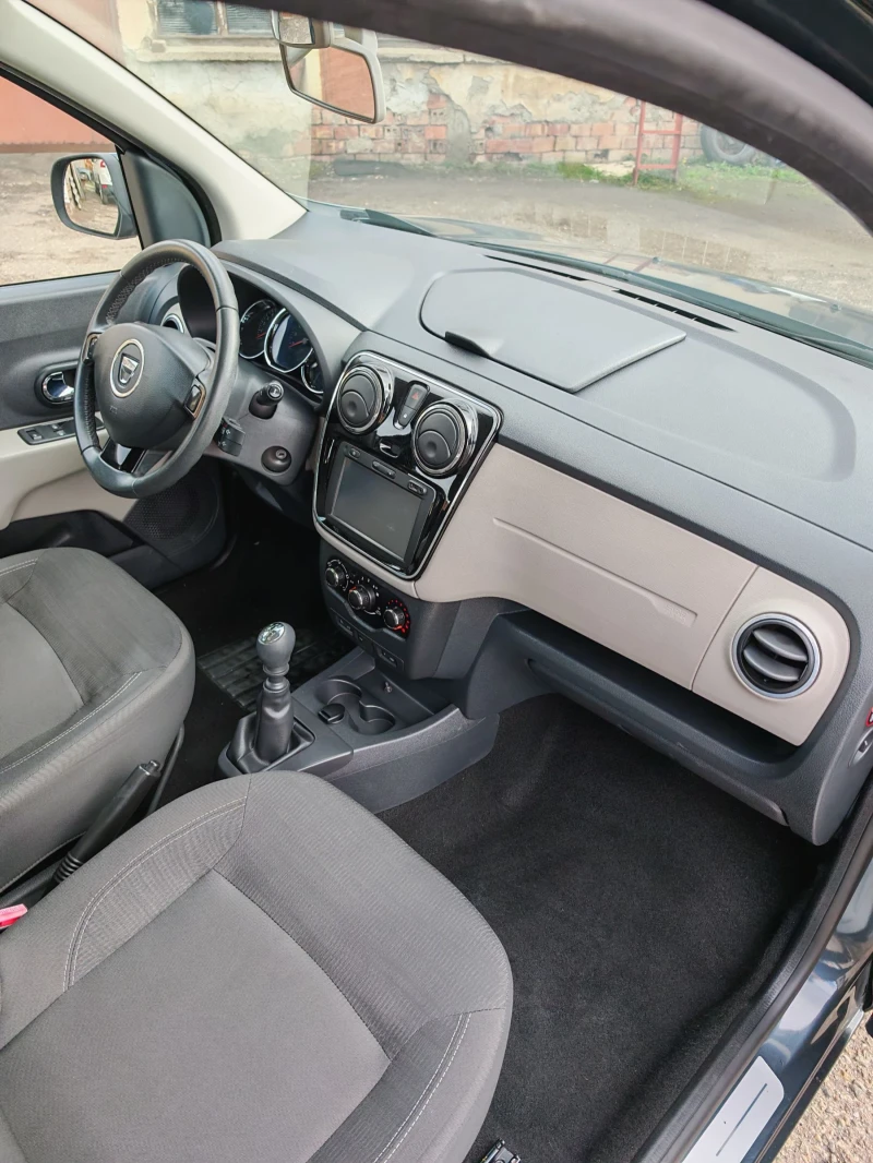 Dacia Lodgy 1.5dci EURO 6B NAVI, снимка 5 - Автомобили и джипове - 52369632