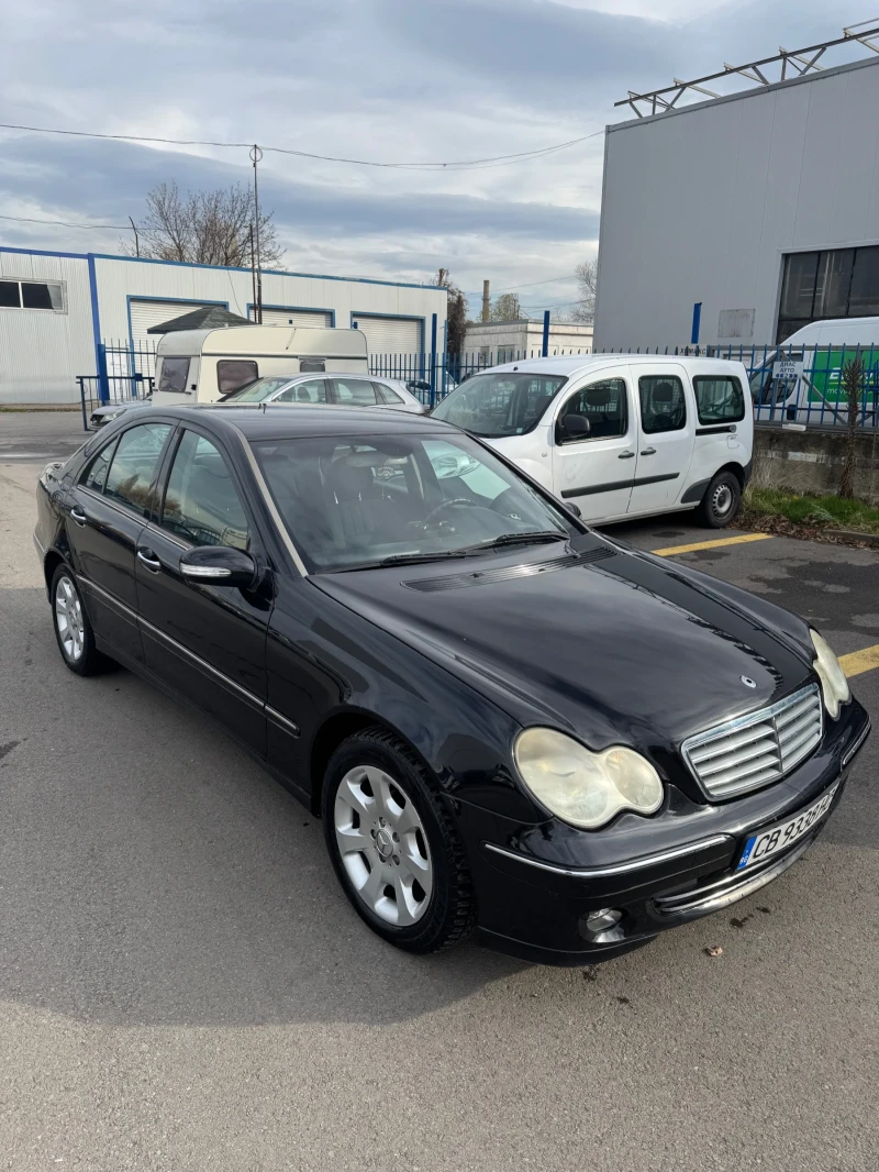 Mercedes-Benz C 220 W203, снимка 2 - Автомобили и джипове - 52534636