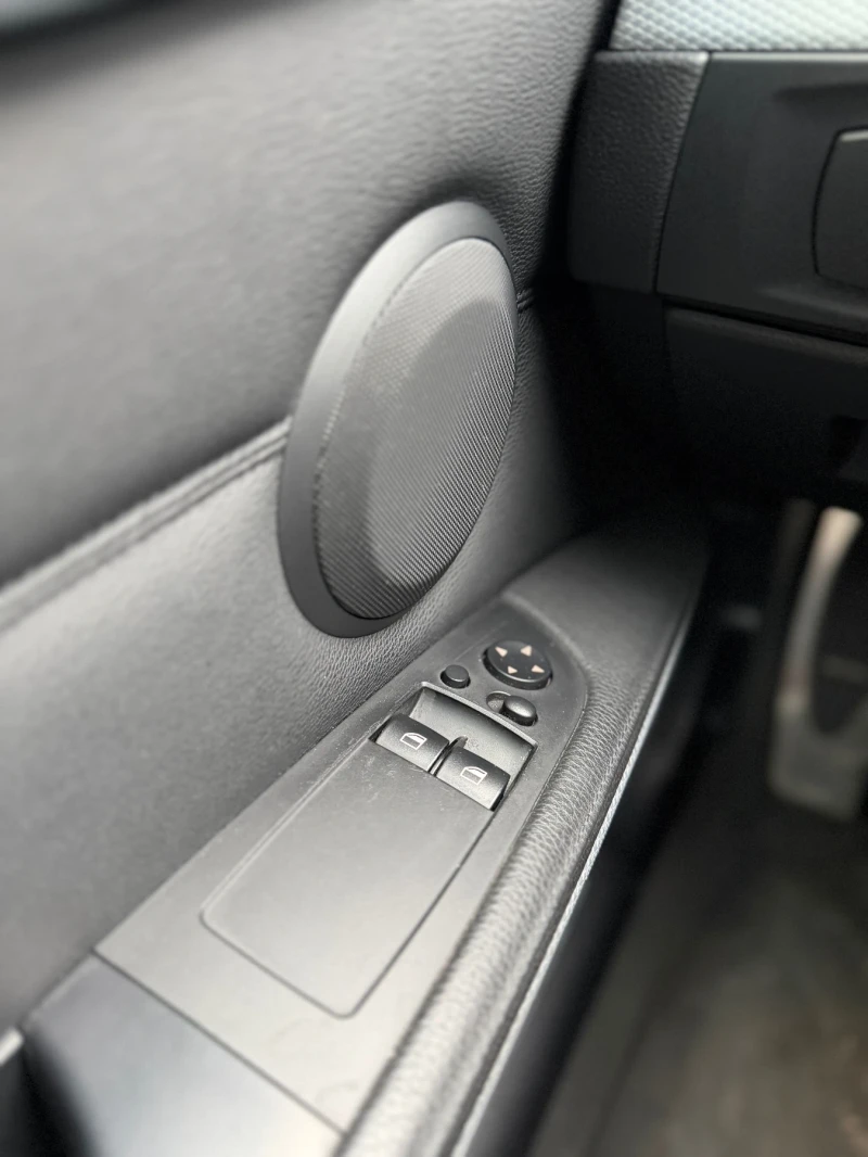 BMW 330 D, снимка 14 - Автомобили и джипове - 52647814