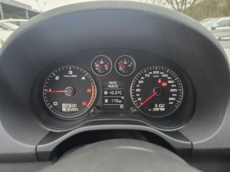 Audi A3 1.6TDI 105к.с Топ състояние , снимка 17 - Автомобили и джипове - 52827602