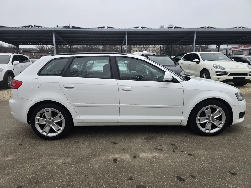 Audi A3 1.6TDI 105к.с Топ състояние , снимка 8 - Автомобили и джипове - 52827602