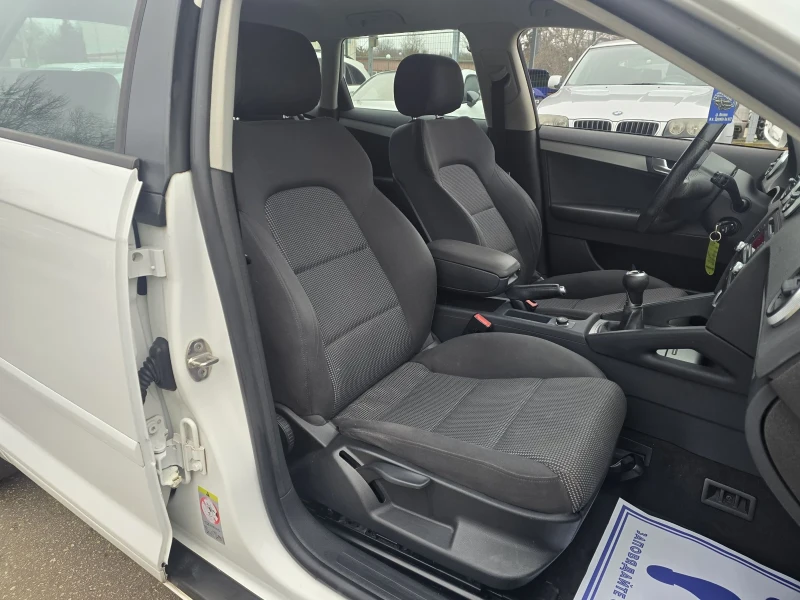Audi A3 1.6TDI 105к.с Топ състояние , снимка 13 - Автомобили и джипове - 52827602