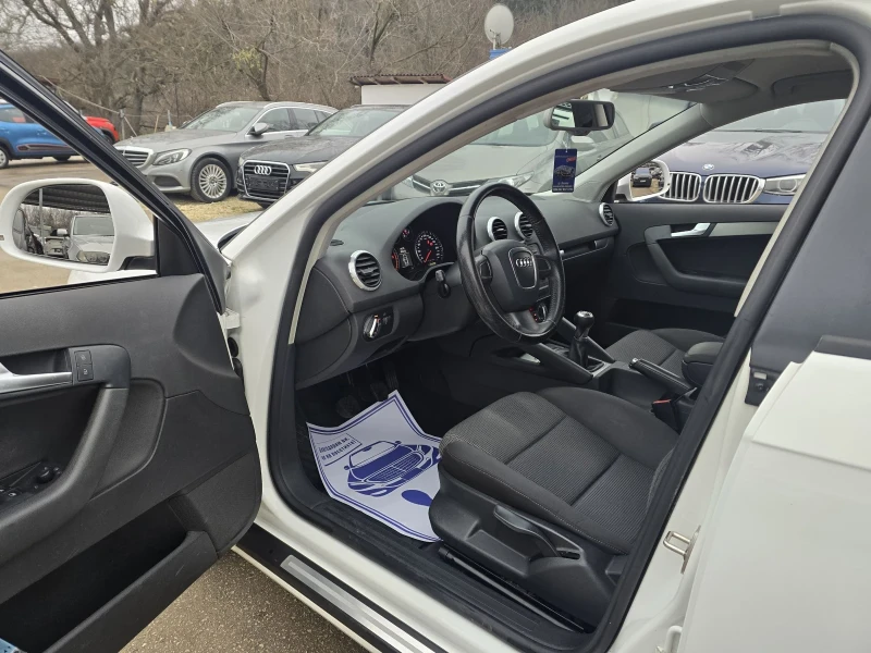 Audi A3 1.6TDI 105к.с Топ състояние , снимка 11 - Автомобили и джипове - 52827602