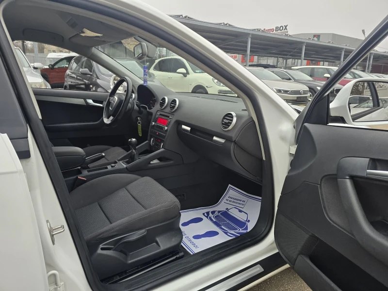 Audi A3 1.6TDI 105к.с Топ състояние , снимка 14 - Автомобили и джипове - 52827602