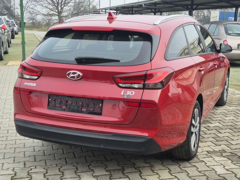 Hyundai I30 1.6crdi 110к.с., снимка 8 - Автомобили и джипове - 52846213