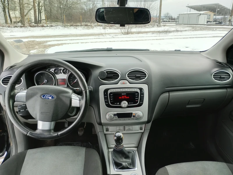 Ford Focus 1.6 тдци 109к.с., снимка 11 - Автомобили и джипове - 53034221