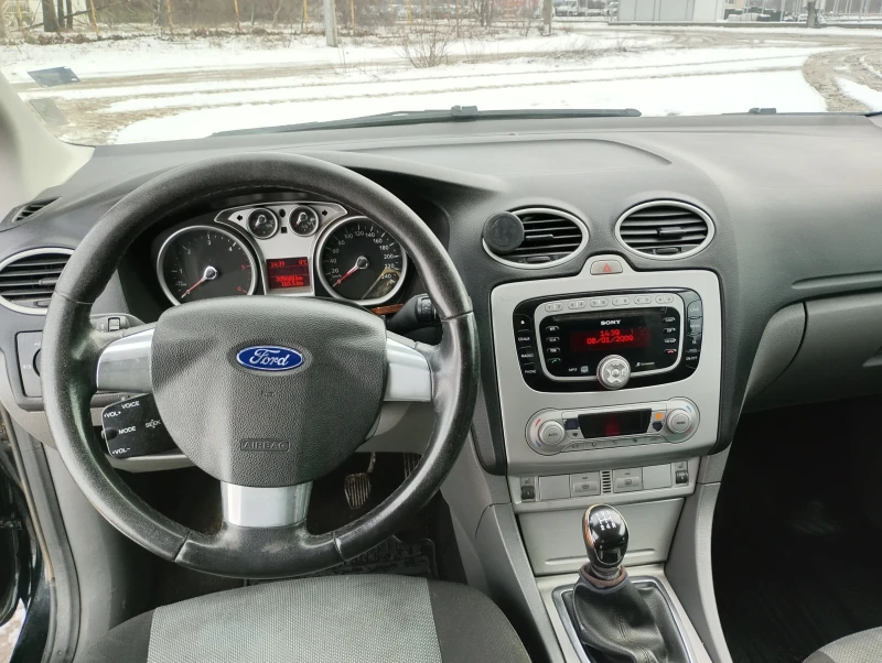 Ford Focus 1.6 тдци 109к.с., снимка 10 - Автомобили и джипове - 53034221