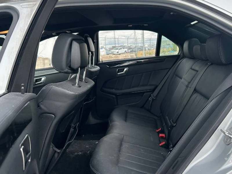 Mercedes-Benz E 350 * 4MATIC * ОБДУХВАНЕ * PANO * CARFAX , снимка 14 - Автомобили и джипове - 55816827
