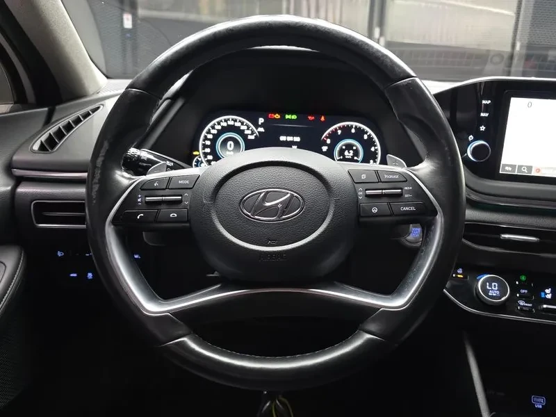 Hyundai Sonata 1.6 Turbo Premium Plus, снимка 13 - Автомобили и джипове - 56130634