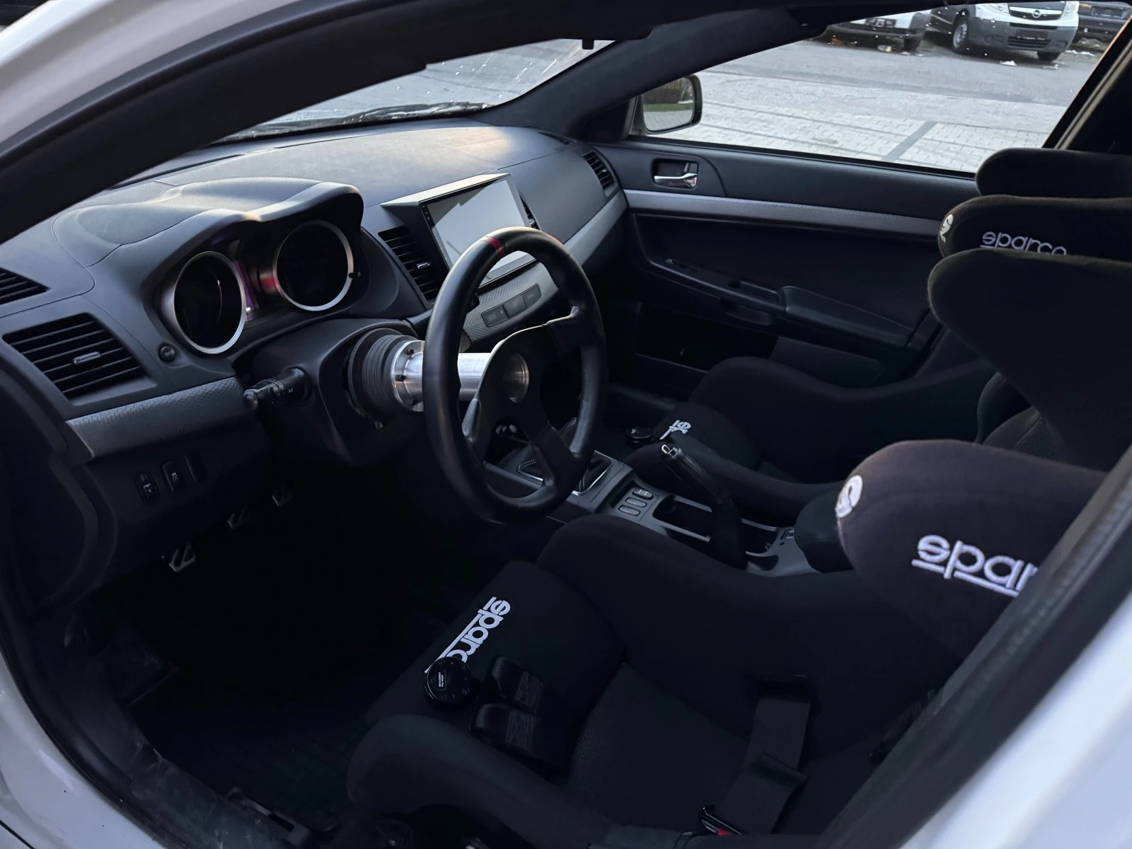 Mitsubishi Lancer Evolution X  | Mobile.bg — изображение 13