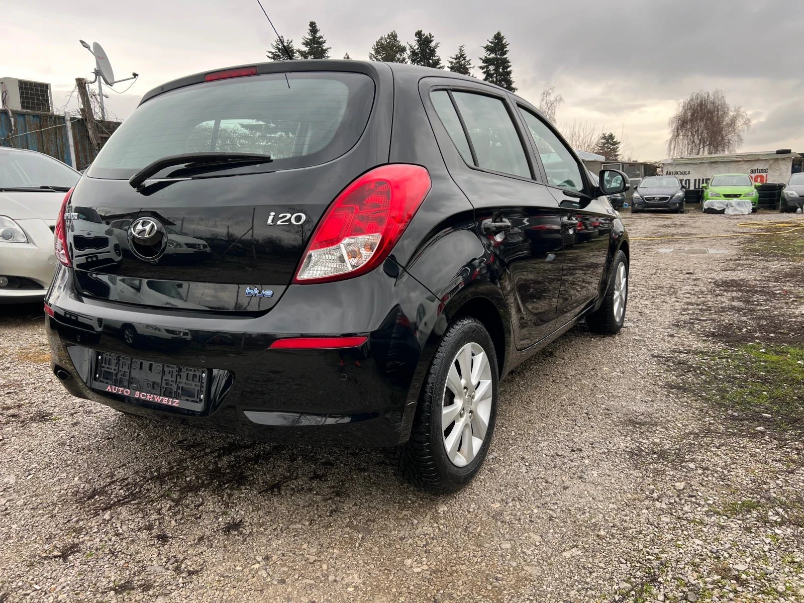 Hyundai I20 1.4 i Schweiz - изображение 4