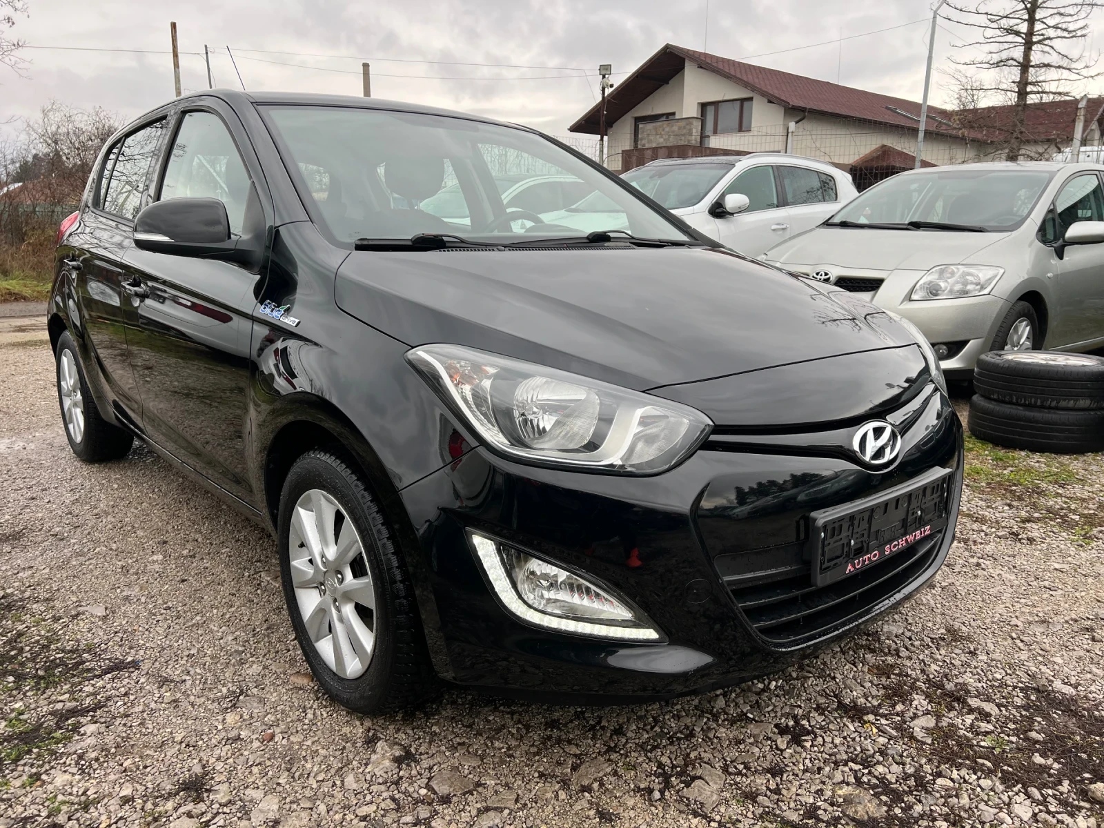 Hyundai I20 1.4 i Schweiz - изображение 6