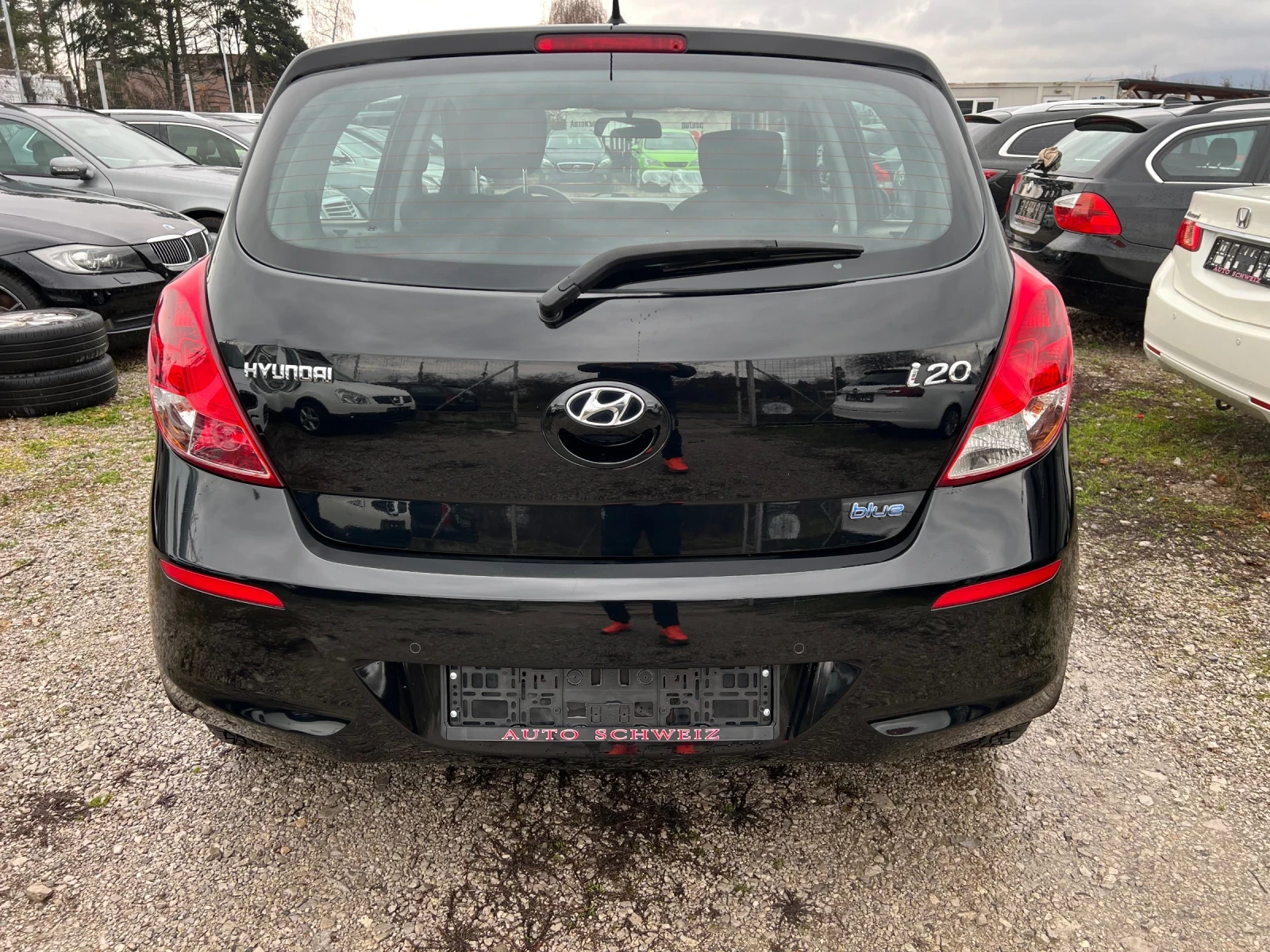 Hyundai I20 1.4 i Schweiz - изображение 3