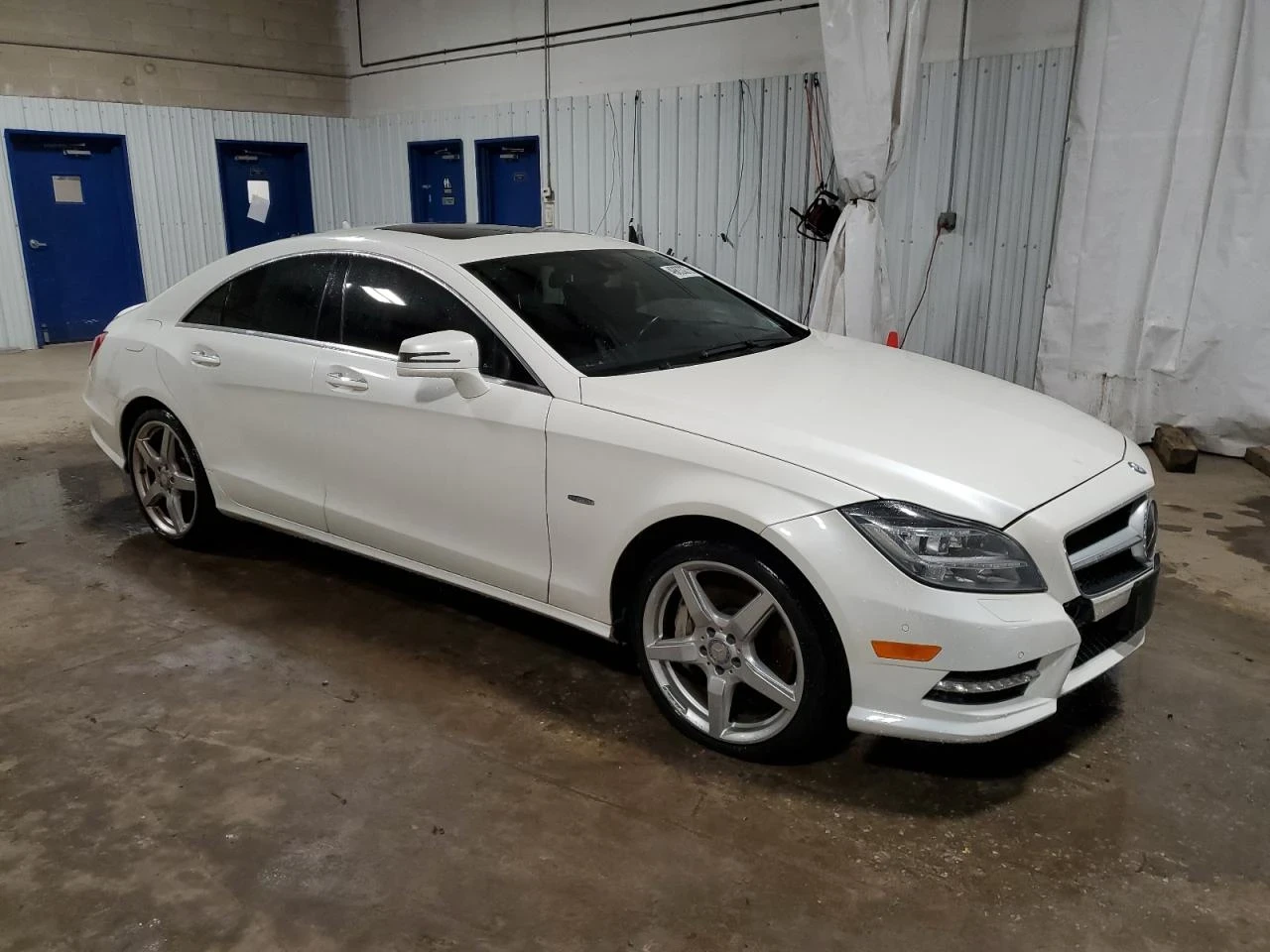 Mercedes-Benz CLS 500  - изображение 2