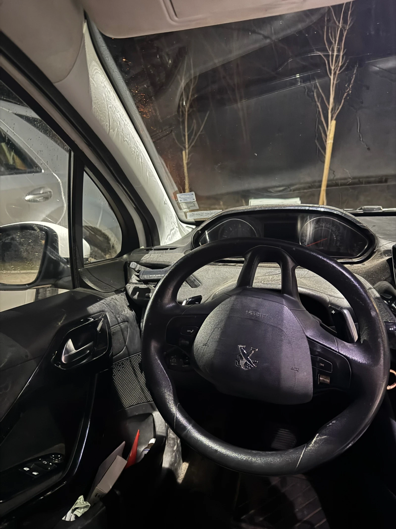 Peugeot 208 1.4D - изображение 6