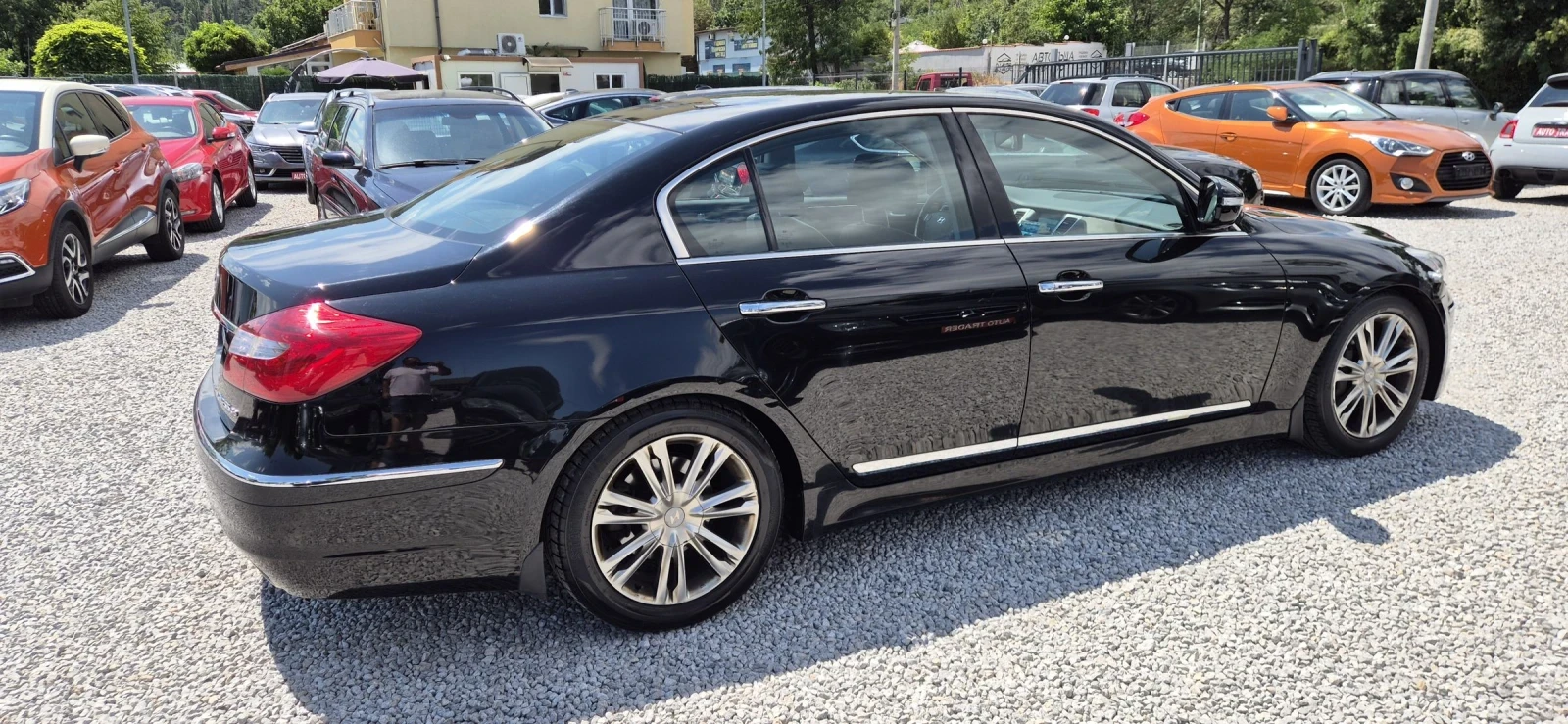 Hyundai Genesis 3.8-246кс.автомат - изображение 5