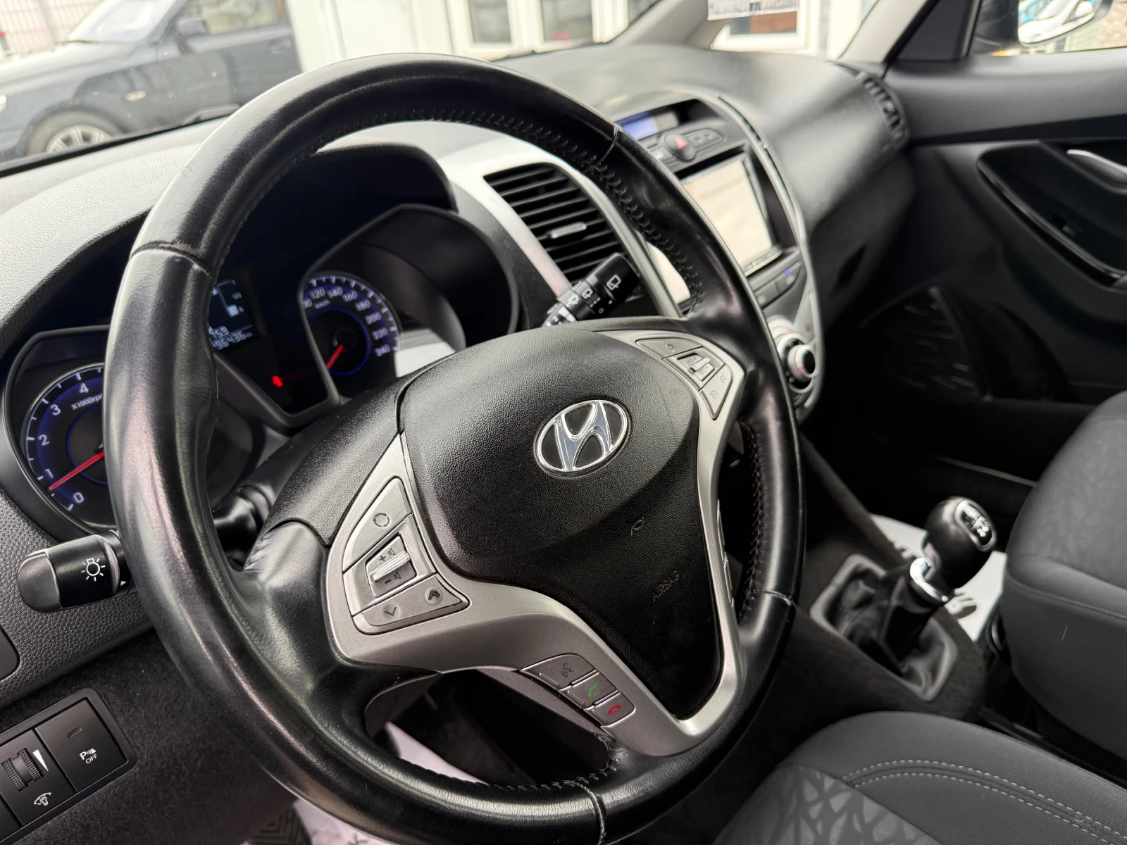 Hyundai Ix20 1.6i Швейцария Евро5 - изображение 10